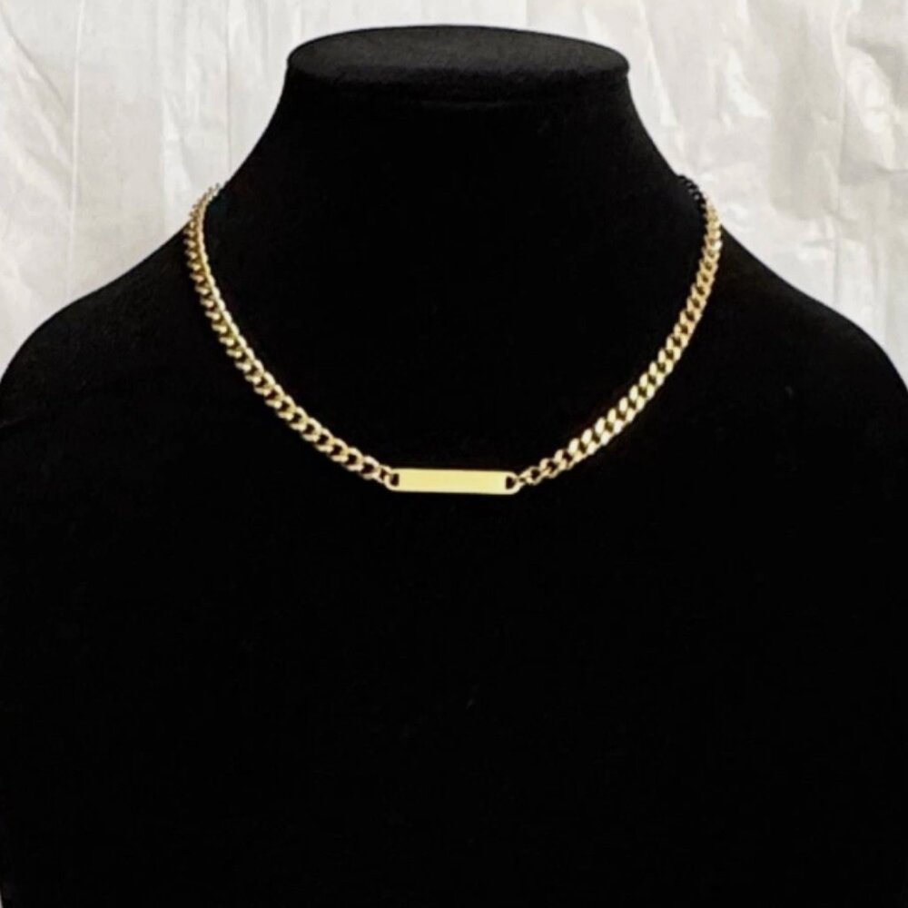 Gold Tone Curb Link Chain Necklace with Bar Pendant Fashion Costume Jewelry